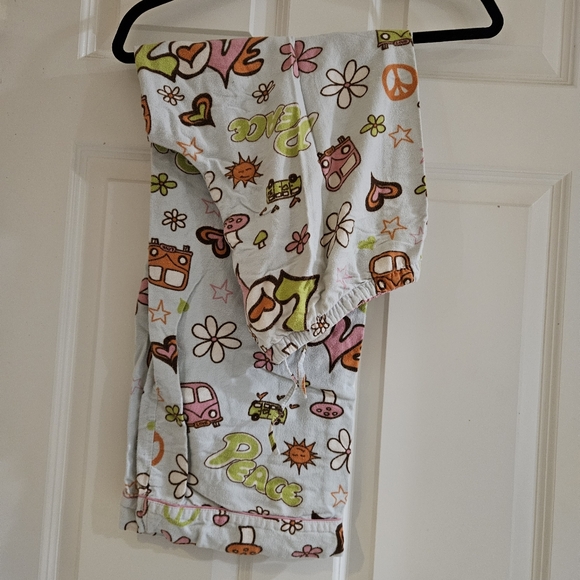 LOVE Flannel PJ set - Picture 6 of 9